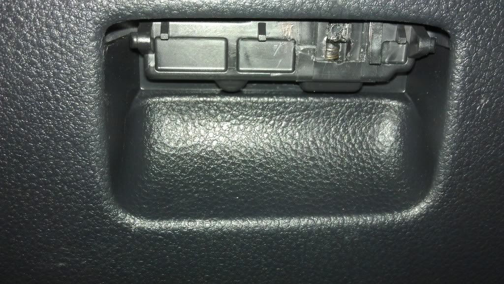 Help! Glove compartment got stuck! Nissan Versa Forums